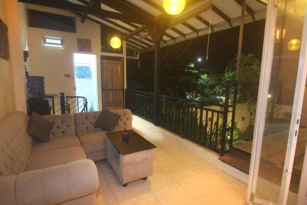 Villa Amalura I Yogyakarta Extérieur photo